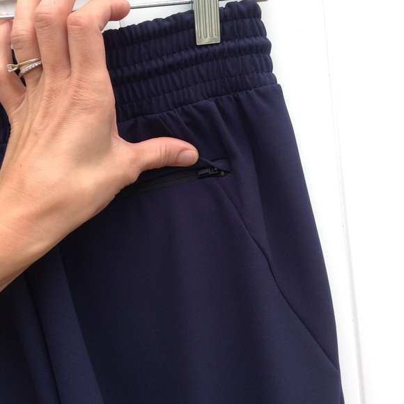 Athleta Metropolis Straight Leg Pant PrimaTwill Fabric Navy Blue sz.8 - Picture 6 of 13
